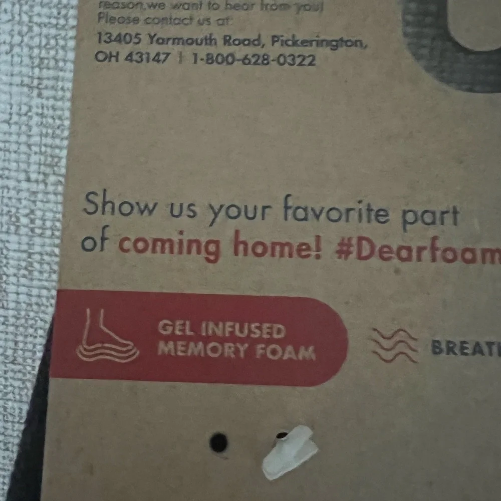 NWT DEARFOAM Straight Outta North Pole